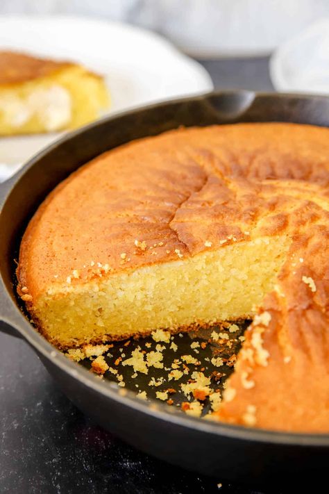 Fancy Jiffy Cornbread Side Dish For Chili, Cornbread Muffins Jiffy, Easy Homemade Cornbread, Jiffy Cornbread Recipes, Leftover Cornbread, Jiffy Corn Muffins, Jiffy Corn Muffin Mix, Cornbread Easy, Peanut Butter Blossom Cookies