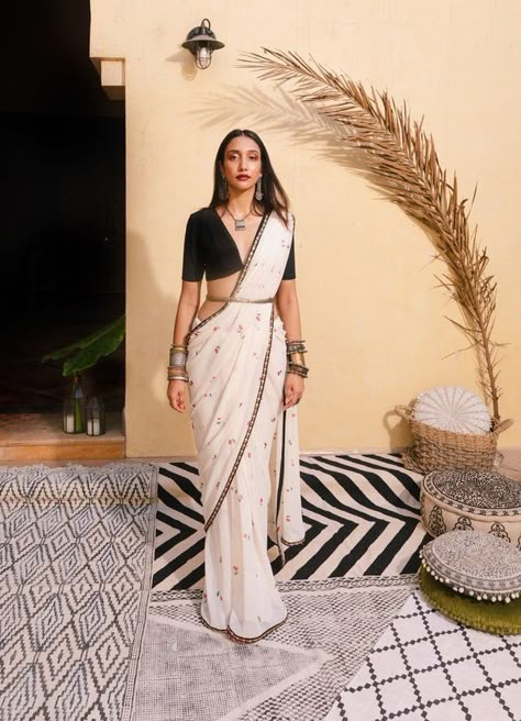 White Sari, Slides Outfit, Indian Sari Dress, Karen Willis Holmes, Saree Wearing, Sari Dress, Indian Fashion Saree, Desi Outfits, Traditional Indian Outfits