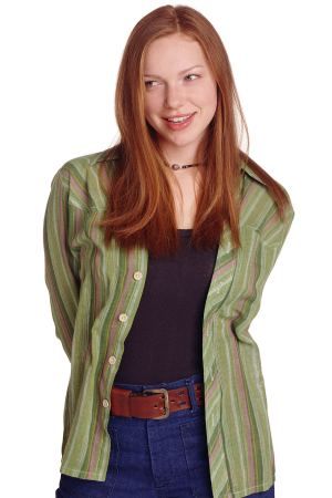 Donna from That 70s Show. Love her! Donna That 70s Show Outfits, Laura Pepron, Donna That 70s Show, That 70s Show Outfits, 70s Show Outfits, Donna Pinciotti, Queer Women, 70s Show, Laura Prepon