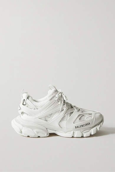 Balenciaga Track Sneakers Outfit, Balanciaga Shoes, Tenis Balenciaga, Balenciaga Sneakers Outfit, Track Logo, Balenciaga Track 2, Balenciaga Track Sneakers, Track Sneakers, Balenciaga Shoes Sneakers