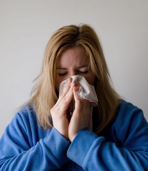 Post-Nasal Drip and Congestion Relief – Hand Reflexology Tip: Post-Nasal Drip and Congestion Relief  So many people are looking for relief… Seasonal Allergy Remedies, Human Respiratory System, Scratchy Throat, Natural Remedies For Allergies, Hand Reflexology, Congestion Relief, Allergy Remedies, Chest Congestion, Stuffy Nose