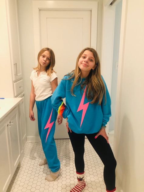 Aviator nation twins 🤩💖⚡️ in 2021 | Cute preppy outfits, Cute comfy  outfits, Cute casual outfits Preppy Family, Preppy Brands, Preppy Vsco, Preppy Kids, Preppy Girls, Lululemon Outfits, Preppy Summer Outfits, Preppy Lifestyle, Aviator Nation