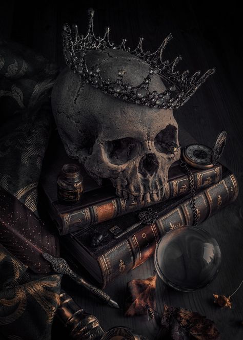 Wallpapers With Depth Effect, Skull With Crown, Depth Effect, Skull Reference, Crown Art, Image Halloween, طابع بريدي, Royalty Aesthetic, Skull Artwork