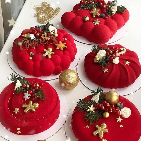 Easy Christmas Cake Recipe, Christmas Candy Bar, Mini Dessert Recipes, Christmas Pastries, Christmas Cake Designs, Christmas Cake Decorations, Christmas Cake Recipes, Valentine Cake, Number Cakes