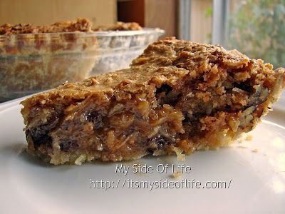 Sweet Treat Friday – I want Some Sawdust Pie! | It's My Side of Life Sawdust Pie, Vinegar Pie, Pie Blueberry, Amish Living, Saw Dust, Food Game, Coconut Pie, Amish Recipes, Strawberry Pie