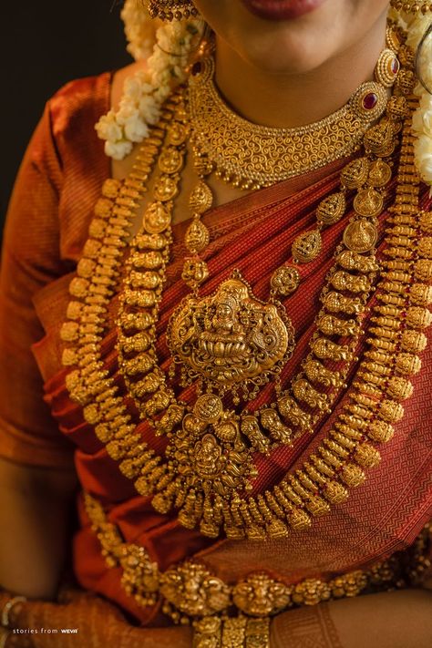 The Latest Wedding Jewelry Trends to Elevate Your Look!! Bridal Indian Jewelry, Kerala Jewellery, Bridal Ornaments, South Indian Bridal Jewellery, Bridal Indian, Kerala Wedding, Pop Art Fashion, Bridal Sarees South Indian, Jewelry Knowledge