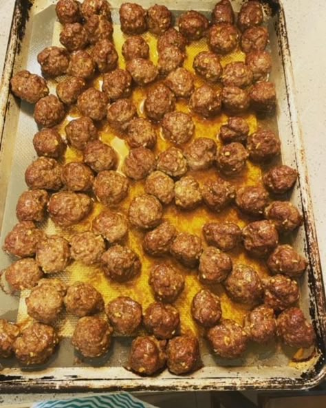 Pressure Canner Recipes, Basic Meatballs, Pressure Canning Meat, Meatballs In Tomato Sauce, Diy Canning, Ikea Style, Pressure Canning Recipes, Home Canning Recipes, Canning Food