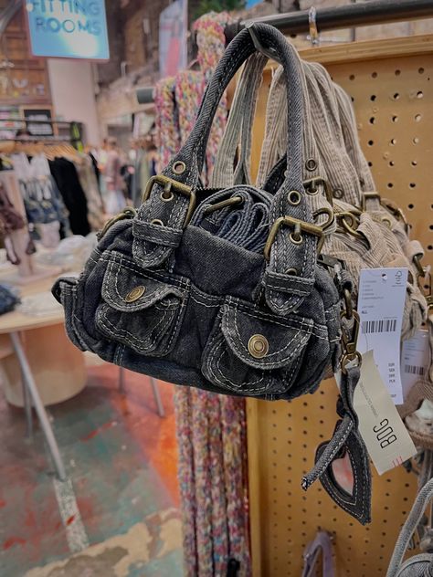 90s Fashion Accessories Bags, Urban Outfitters Denim Bag, 2000 Accessories, Urban Outfitters Aesthetic, Urban Outfitters Outfit, 2000s Purse, 2000s Bags, 2000s Accessories, Urban Outfitters Y2k