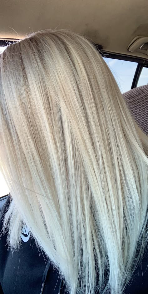 White icy blonde Platinum Blonde For Cool Skin, Ash Blonde Hair With Platinum Highlights, Cool Beige Blonde Hair Balayage, Full Platinum Blonde Highlights, White Hair With Blonde Highlights, Iced Blonde Hair, Almost Platinum Blonde Hair, Blonde Melir Hair, Platnomblonde Hair