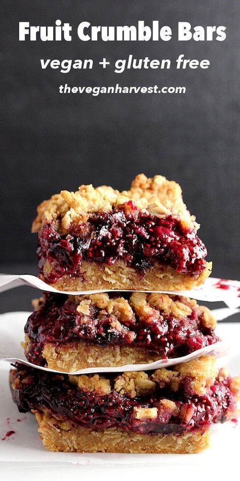 These fruit crumble bars are vegan, gluten-free, and delicious! Perfect for breakfast and dessert! Click on the pin to make them now, or pin for later! Fruit Crumble Bars, Cheesecake Vegan, Fruit Crumble, Crumble Bars, Cake Vegan, Desserts Vegan, Dessert Bar, Vegan Dessert Recipes, Vegan Treats