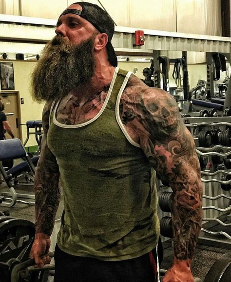 Geometric Anatomy, Badass Beard, Beards And Mustaches, Fuel Food, Phoenix Tattoos, Long Beard Styles, Body Build, Skull Sleeve, Epic Beard