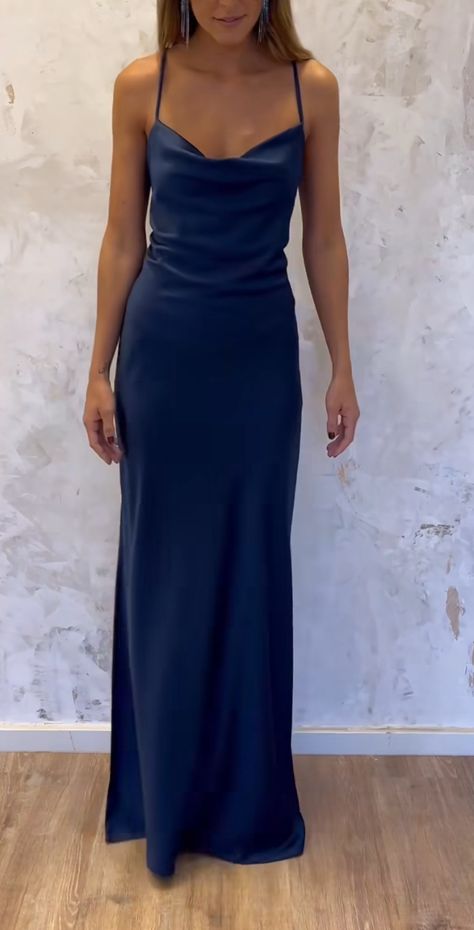 Prom Dress Blue Navy, Silk Navy Blue Dress, Prom Dresses Flat Chest, Prom Dress Basic, Dark Blue Slip Dress, Dark Blue Bridesmaid Dresses, Prom Dress Navy, Navy Blue Prom Dress, Dark Blue Wedding