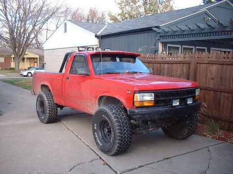 1st Gen Dodge, Go Kart Designs, Srt Dodge, Retro Truck, Dodge Dakota, Dodge Trucks, Truck Ideas, Dodge Durango, Dream Garage