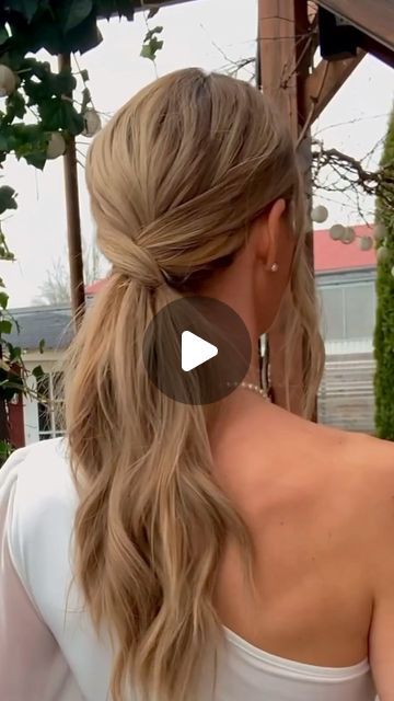 509K likes, 2,585 comments - sacbakimivesagligi on April 15, 2022: "✨Easy ✨three-steps low ponytail by @hair_is_fun_toppers_even_more For more hairstyle ideas follow @sacbakimivesagligi 💫". Low Ponytail Hairstyles, Dress Queen, Cute Hairstyles For School, Ponytail Hairstyles Easy, Medium Layered Haircuts, Hair School, Updos For Medium Length Hair, Queen Dress, Black Hairstyles