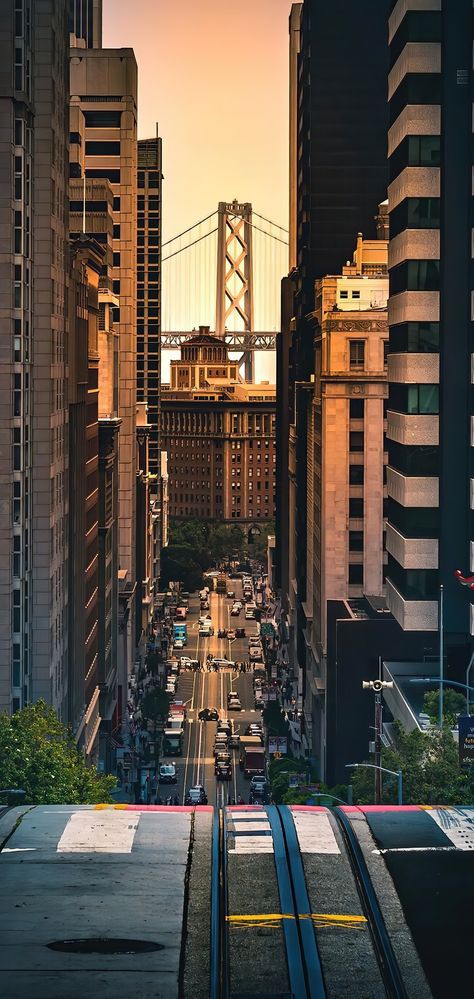 San Francisco Wallpaper, Landscape Silhouette, San Francisco Travel Guide, Wallpaper City, Cityscape Wallpaper, New York Wallpaper, Peaceful Moments, View Wallpaper, Dreamy Landscapes