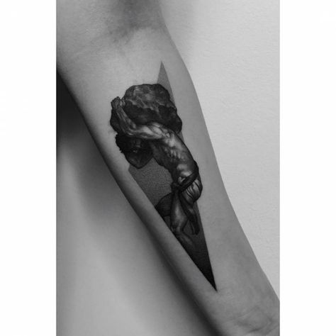 Sisyphus tattoo on the left inner forearm. Sisyphus Tattoo, Pointillism Tattoo, Kunst Tattoos, Statue Tattoo, Handpoke Tattoo, Original Tattoos, Top Tattoos, Dot Work Tattoo, Eye Tattoo