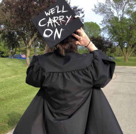 Graduation Cap Decoration Diy, High School Graduation Cap, College Graduation Cap Decoration, Grad Hat, Grad Cap Designs, Diy Graduation Cap, Graduation Cap Designs, Black Parade, Graduation Hat