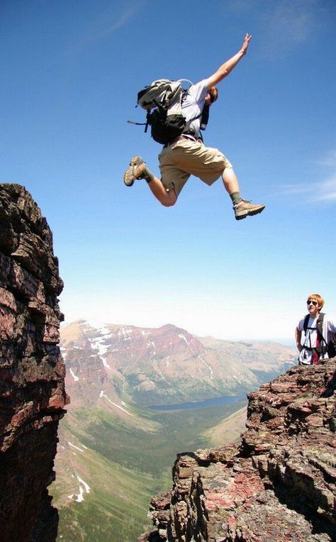 31 Great Pics Taken At The Right Moment - Funny Gallery Extreme Adventure, Great Pic, Perfect Timing, Extreme Sports, Nature Photographs, Parkour, Rock Climbing, Adventure Awaits, Outdoor Adventure