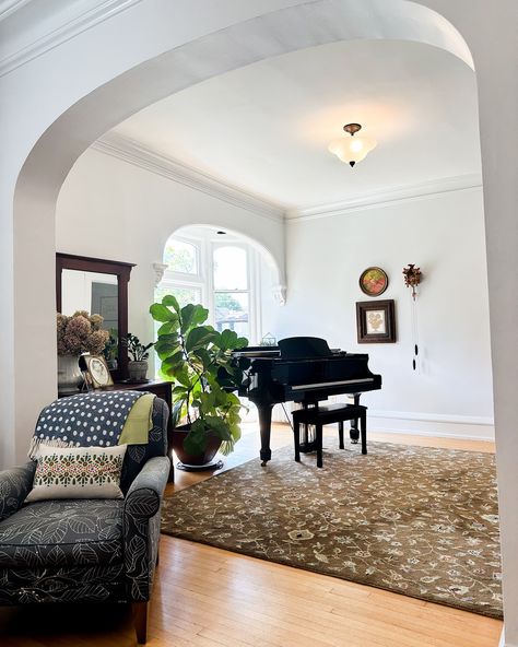 Did someone say 2-flat⁉️ This beauty oozes with boho vintage Victorian vibes, from its elegant double parlor (yes, it’s big enough for your baby grand 🎹) to its timeless built-ins. 🛋️ Picture yourself unwinding in a sunlit living room, 🥂 hosting dinner parties in a formal dining room filled with character, and creating culinary masterpieces in a kitchen that perfectly blends old-school charm with modern updates. 🤩 Every nook and cranny whispers ‘home sweet home’—who’s ready to fall in love? 🥰... Double Parlor, Victorian Vibes, Historic Homes For Sale, Chicago Real Estate, Hosting Dinner, Host Dinner Party, Chicago Suburbs, Charm School, Oak Park