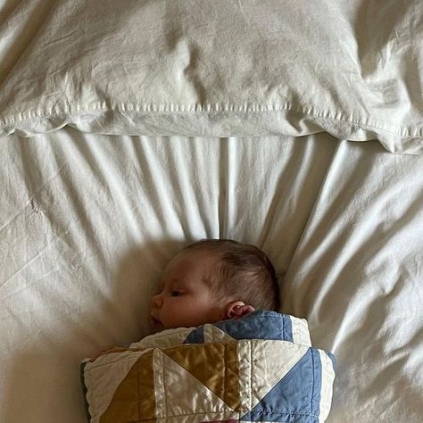 Tess Gigone on Instagram: "a baby sized quilt, handmade by my sisters for james - embroidered with her initials for her to have forever   james really does have the best aunties" Tess Gigone, Quilting Aesthetic, Irish Twins, Baby Aesthetic, I Want A Baby, Aesthetic Baby, Baby Bug, Indian Baby, Mommy Life