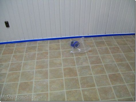 how to paint vinyl flooring - can't wait to cover up the ugly linoleum in the kitchen!! Paint Vinyl Flooring, Roll Vinyl Flooring, Painted Vinyl Floors, Paint Vinyl, Kitchen Vinyl, Vinyl Floors, Painted Vinyl, Diy Stairs, Diy Kitchen Decor