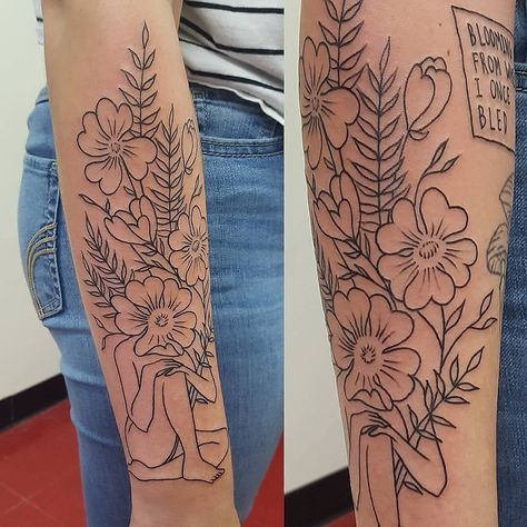 Tattoo Thick Lines, Flash Drawing, Tattoo Floral, Simple Tattoo, Flowers Tattoo, Piercing Studio, Richmond Va, Tattoo Tattoo, Tattoo Inspo