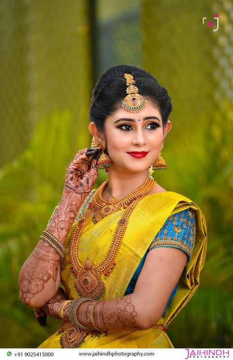 Hindu Wedding Photos, Brahmin Wedding, Haldi Photoshoot, Wedding Photography India, Photography Prices, Indian Bride Poses, Indian Bride Photography Poses, Indian Wedding Poses, Bride Photos Poses