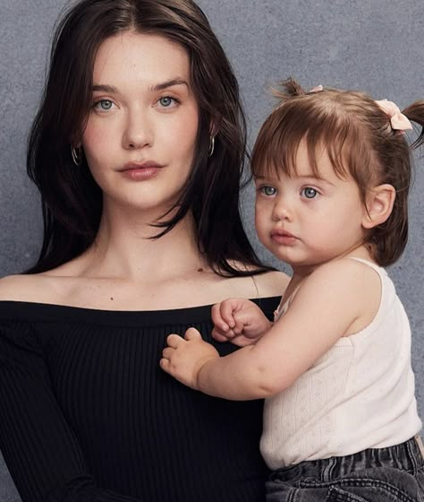 Makup Looks, Amanda Steele, Sibling Poses, Grease Stains, Future Mom, Aesthetic Women, Mommy Life, Baby Mama, Girl Mom