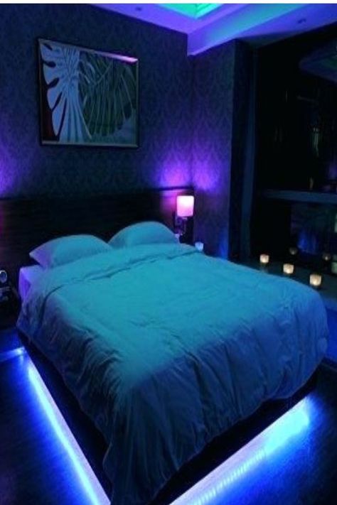 37 Fresh Room Ideas Led Lights Design Led Room Lighting, Neon Bedroom, Led Lighting Bedroom, Bedroom Decor Lights, Dark Bedroom, Relaxing Bedroom, Shelves In Bedroom, Bedroom Loft, Simple Bedroom