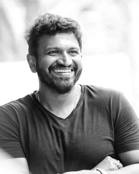 Amma Photos Hd, Puneeth Rajkumar, Shy Smile, Action Wallpaper, Portrait Wallpaper, New Movie Images, Dance Wallpaper, Pencil Portrait Drawing, Black And White Portrait