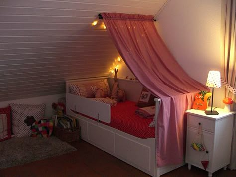 Design Ložnic, Big Bed, Kura Bed, Sala Grande, Big Beds, Bed Tent, Dekorasi Kamar Tidur, Attic Bedroom