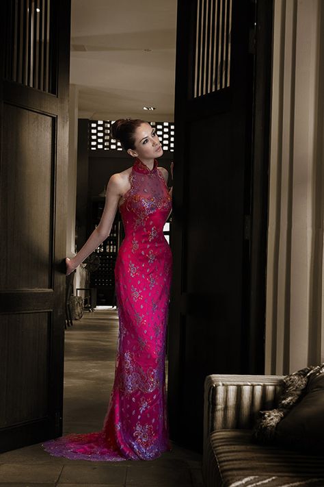 evening gown rental singapore Long Festive Wedding Cheongsam, Festive Wedding Fitted Cheongsam, Chinese Couture, Luxury Red Cheongsam For Wedding, Long Red Cheongsam For Wedding, Chinese Style Wedding Dress, Luxury Red Party Cheongsam, Cheongsam Wedding, Wedding Cheongsam