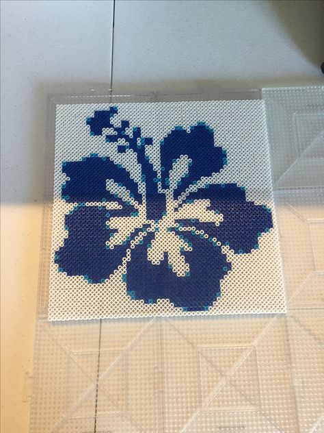 Hibiscus Perler Bead Pattern, Kiwi Perler Beads, Hawaiian Flower Perler Beads, Tropical Perler Bead Patterns, Perler Beads Cross, Melt Beads Patterns, Easy Perler Bead Patterns, Pearl Beads Pattern, Easy Perler Beads Ideas