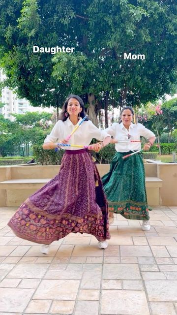 Akanksha Singh on Instagram: "Happy Navratri🙏💃 Dancing with my boo is my happiest thing to do🥰 We practiced a new dance together after a long long time and the practice was a riot as it turned out to be the most fun time we both had had in days. She also broke a dandiya stick while dancing & I had to Blinkit 2 new ones early in the morning 🙈😁 Then we raced down to the park after getting ready as she got back from school only at 4:30pm to catch some light to shoot before the sun set. I tell Akanksha Singh, Dandiya Dance, Dance Together, New Dance, My Boo, Early In The Morning, Happy Navratri, Sun Set, Fun Time