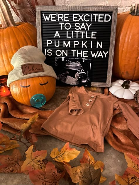 Baby Pumpkin Announcement, Pregnancy Announcement With Pumpkins, Pumpkin Head Pregnancy Announcement, Baby Announcement Pumpkin Carving, Cute Fall Pregnancy Announcements, Pumpkin Carving Pregnancy Announcement, Fall Gender Reveal Photo Shoot, Baby Anouncment Ideas Fall, Pregnancy Pumpkin Carving