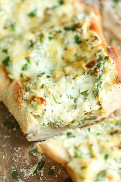 Spinach and Artichoke Dip French Bread - The classic spinach and artichoke dip is upgraded into the cheesiest, crustiest French bread ever! Artichoke Bread, Spinach And Artichoke Dip, French Bread Recipe, Artichoke Recipes, Spinach Artichoke Dip, Spinach And Cheese, Artichoke Dip, Spinach Artichoke, French Bread