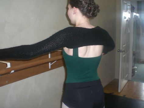 100% Made By Me: Ballet Shrug FREE Pattern Ballet Shrug Pattern, Ballet Shrug, Shrug Knitting Pattern, Bolero Pattern, Long Sleeve Shrug, Black Shrug, Knit Clothes, Shrug Pattern, Knit Shrug