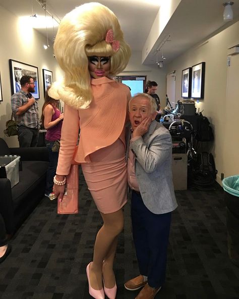 44.2k Likes, 488 Comments - Trixie Mattel (@trixiemattel) on Instagram: “My angel Leslie Jordan. On set at @ahsfx” Tricia Mattel, Gorgeous Drag, Leslie Jordan, Drag Wigs, Katya Zamolodchikova, Trixie Mattel, Trixie And Katya, Shady Lady, Will And Grace