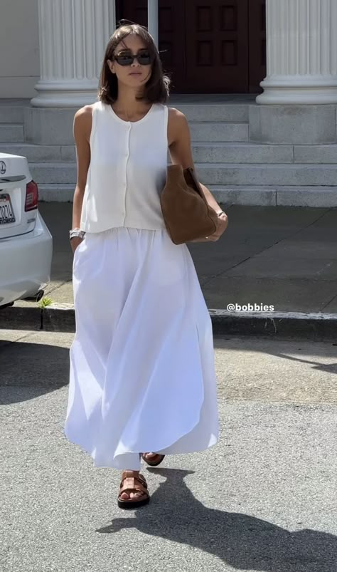 Chic Modest Outfits Summer, Classy European Outfits Summer, Classic Summer Outfits Classy Chic, White Midi Skirt Outfit Summer, Classy European Outfits, Chic Modest Outfits, European Outfits Summer, French Summer Outfits, Modest Outfits Summer