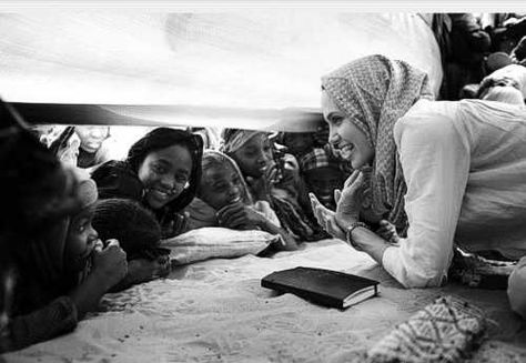 Humanitarian Work, Jolie Pitt, Black N White, Angelina Jolie, Brad Pitt, Role Models, Beautiful Photo, Beautiful People, Love Her