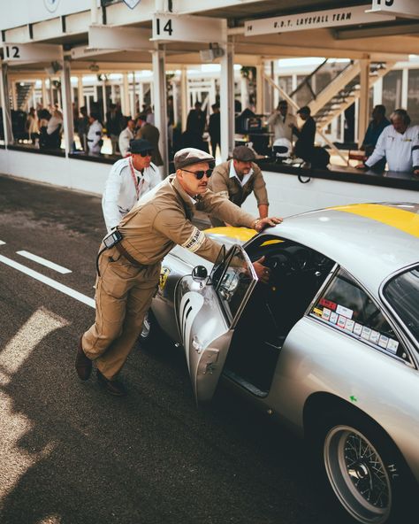 A little helping hand to get the Ferrari 250 SWB back up the pit lane. #GoodwoodRevival 📸: @tbaigent.photo Ferrari 250 Swb, Goodwood Revival, Ferrari 250, The Pit, Helping Hand, Helping Hands, Ferrari, Bmw, Photography