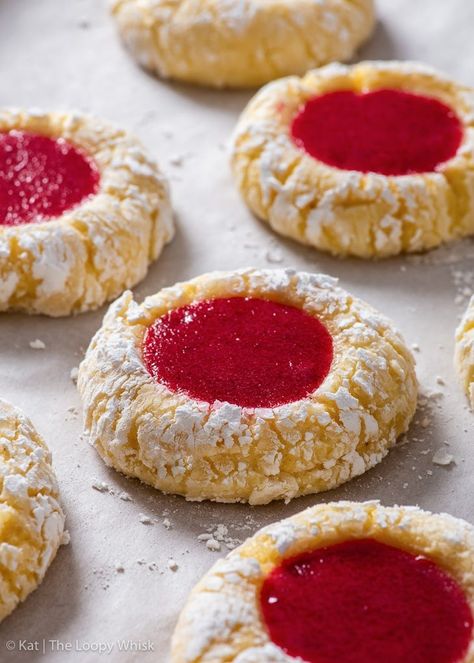 Raspberry Curd Lemon Cookies, Jam Drop Biscuits, Raspberry Cookie Recipes, Dan Zaljubljenih, Loopy Whisk, Raspberry Curd, Cookies Lemon, Custard Cookies, Crackle Cookies