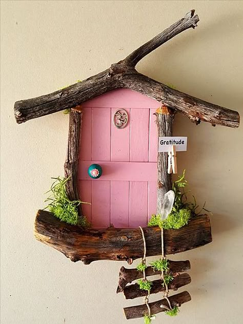 Diy Crafts Slime, Fairy Garden Designs, Slime Craft, Fairy Garden Crafts, Fairy Homes, Garden Houses, Fairy Stuff, Fairy Tree, Fairy Crafts