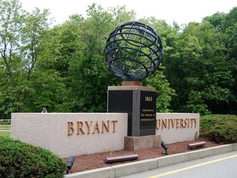 On Campus - Farmington College Students #college Bryant University, University Dorm, University Dorms, Summer Jobs, It's Never Too Late, Dream School, Freshman Year, I Wish I Knew, Never Too Late