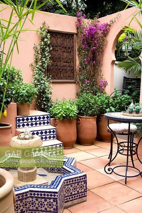 Restaurant Courtyard, Moroccan Patio, Small Courtyard Garden, Spanish Patio, Moroccan Courtyard, Basement Garden, Mediterranean Patio, Moroccan Garden, Mediterranean Garden Design