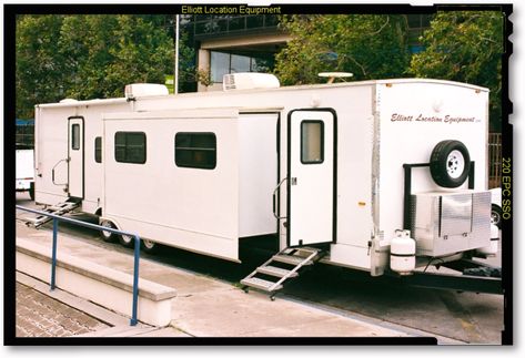 All-in-One Film Production Trailers ~ MakeUp-Hair-Wardrobe-Outside Restrooms-Kitchen-Lounge — Elliott Location Equipment Actor Trailer Interior, Outside Restroom, Kitchen Lounge Area, Production Office, Trailer Interior, Kitchen Lounge, Film Studio, Lounge Area, Makeup Room