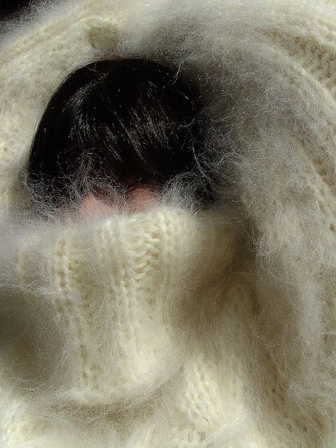 knebel-sweater07 | by pascounet1 Mohair Sweater Aesthetic, Knit Aesthetic, Knitting Photography, Winter Moodboard, Sweater Aesthetic, Mohair Sweater, Winter Aesthetic, The Shining, Bella Hadid