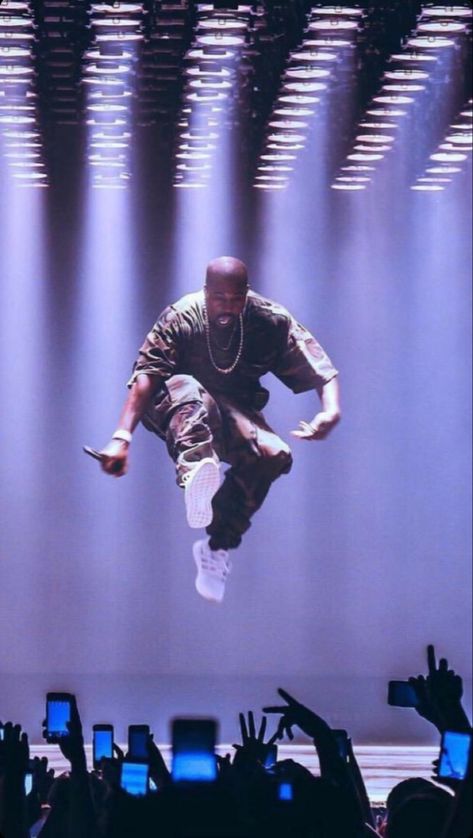 Kanye West Concert, Kanye West Wallpaper, Future Wallpaper, Luxury Branding Design, Fits Aesthetic, Dream Concert, Rap Aesthetic, No Game No Life, Art Pop