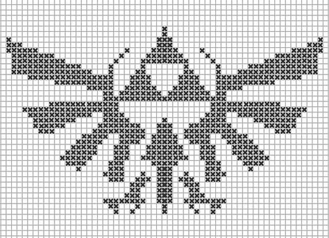 Cross stitch pattern Triforce Wanting Friends, Knitting Scheme, Late Twenties, Geeky Cross Stitch, Geek Cross Stitch, Zelda Triforce, Geeky Craft, 8bit Art, Geek Crafts