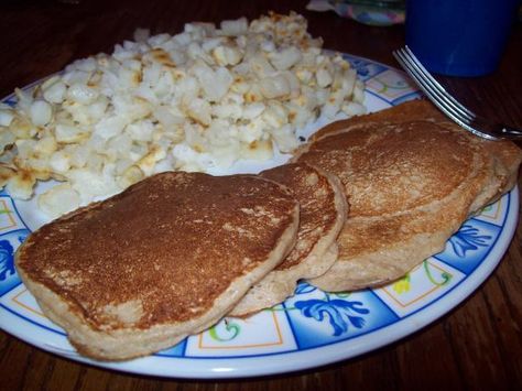 oatmeal cottage cheese pancakes: 1/2 c oatmeal, 1/2 c cottage cheese, 1 tsp vanilla, 2 eggs; blend, cook, eat healthily Oatmeal Cottage Cheese, Oatmeal Cottage Cheese Pancakes, Cheese Pancakes Recipe, Cottage Cheese Protein Pancakes, Cottage Cheese Pancakes Recipe, Healthy Protein Pancakes, Cottage Cheese Pancakes, Pancake Toppings, Cheese Pancakes